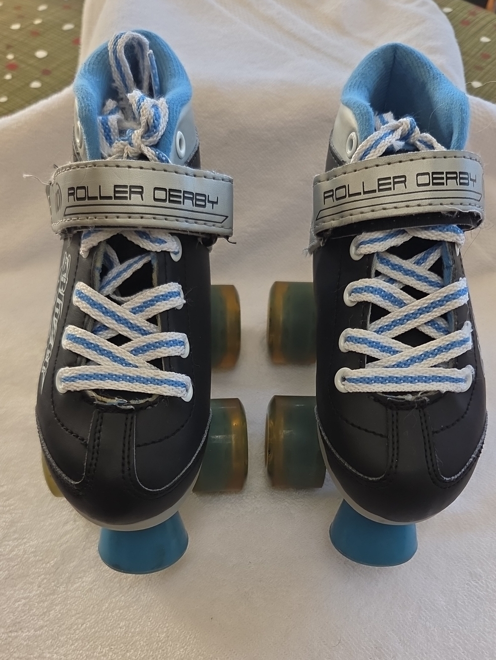 Roller Derby Kids Black and Blue Quad Roller Skates Sz 1